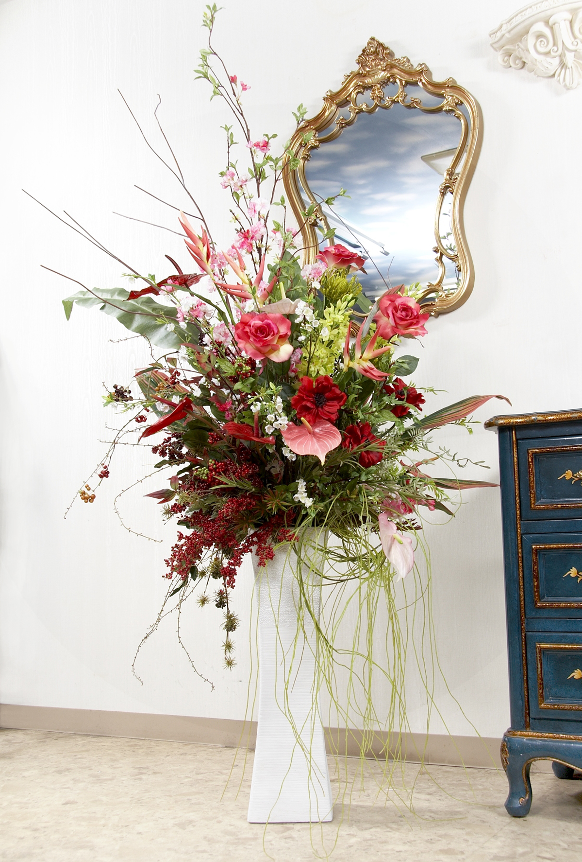 玄関ホール・超特大サイズフラワーアレンジメント 3.jpg